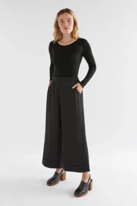 Culotte mit weitem Bein