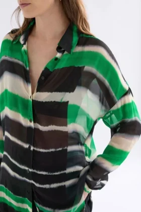Eir Sheer Shirt mit Saillte-Print