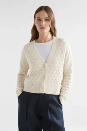 Emmer-Strickjacke