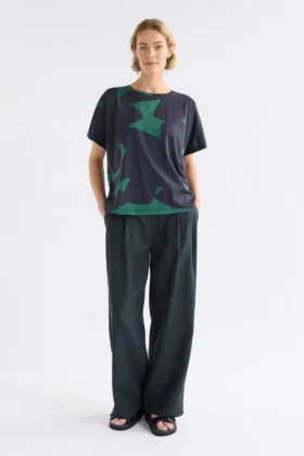 Haki-T-Shirt mit kurzen Ärmeln