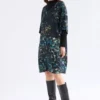 Kallio-Kleid mit V-Ausschnitt