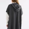 Neuwt Poncho mit Kapuze