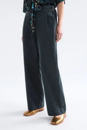 Noemi-Cordhose in Carbon