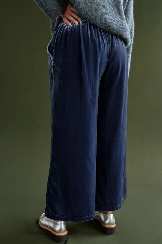 Suuri-Hose mit weitem Bein Suuri-Hose mit weitem Bein