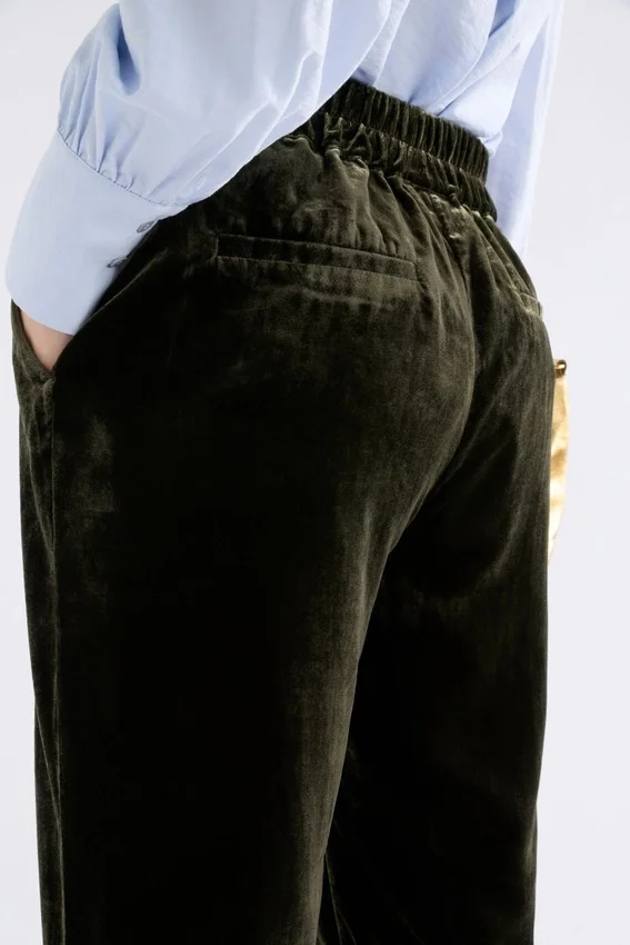 Suuri-Samt-Hose Suuri-Samt-Hose